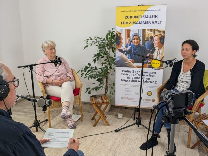 Radiobegegnung mit Hildegard Küllchen & Victoria Mazuze Wendel im Projekt Zukunftsmusik für Zusammenhalt von SIK e.V.