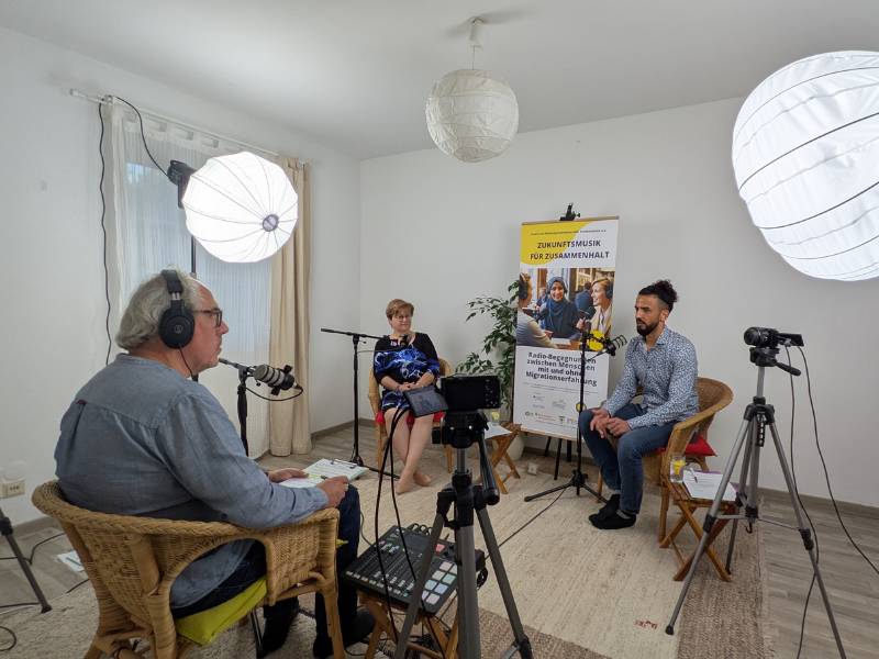 Radioaufnahme im Projekt Zukunftsmusik für Zusammenhalt von SIK e.V. in Sachsen